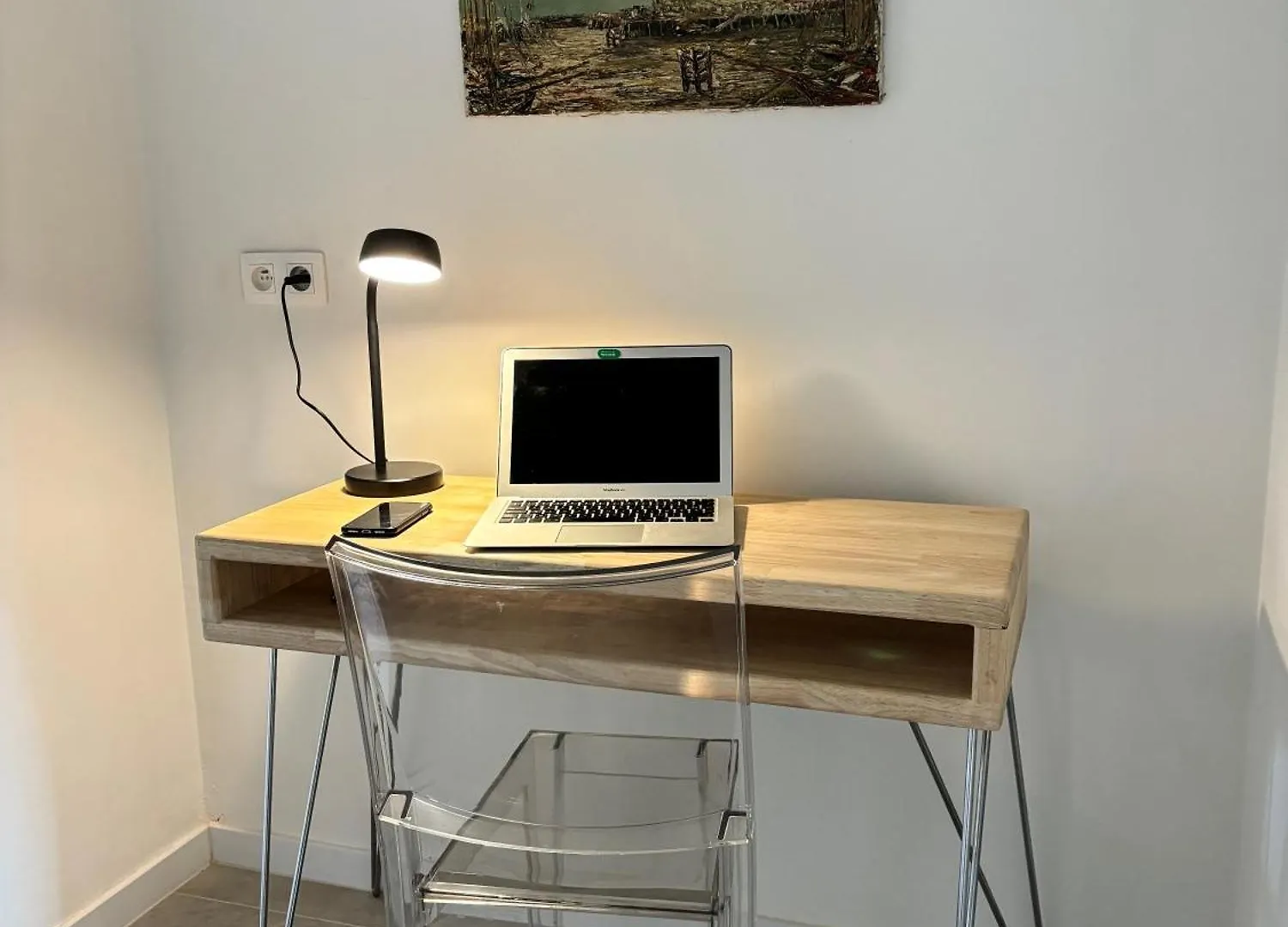 Large Sunny And Bright Apartment With Park View Ostend